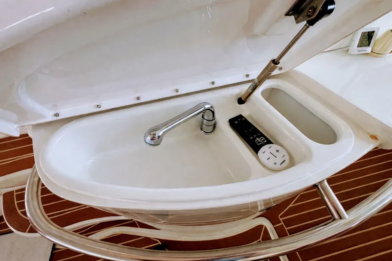 Slide: The Image of Sea Ray Sundancer 510 2001 - 32