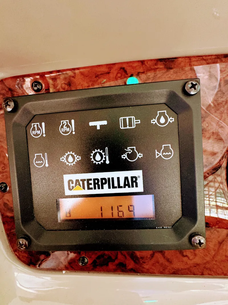 Slide: The Image of Sea Ray Sundancer 510 2001 - 42