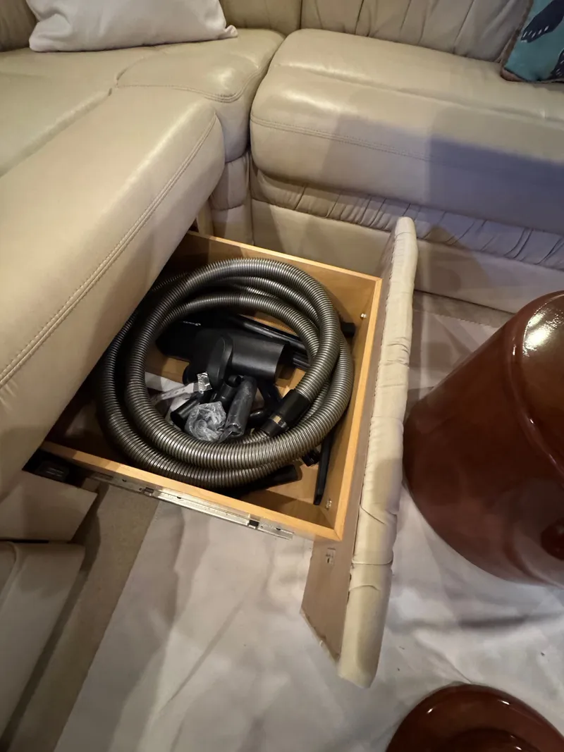 Slide: The Image of Sea Ray Sundancer 510 2001 - 71