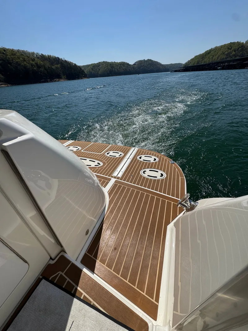 Slide: The Image of Sea Ray Sundancer 510 2001 - 8