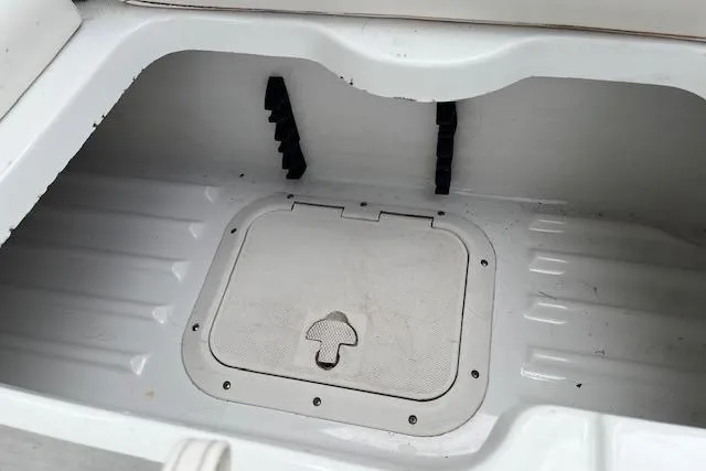 Slide: The Image of Storage compartment of a 2005 Formula 37 Performance Cruiser boat. - 15