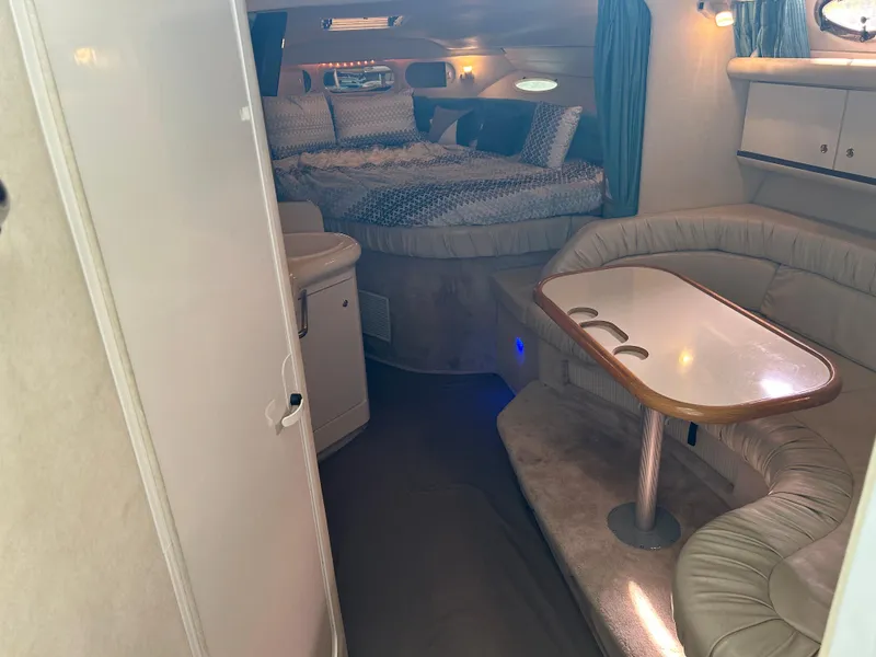Slide: The Image of Sea Ray Sundancer 330 1997 - 12