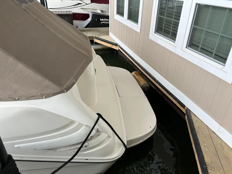 Slide: The Image of Sea Ray Sundancer 330 1997 - 5