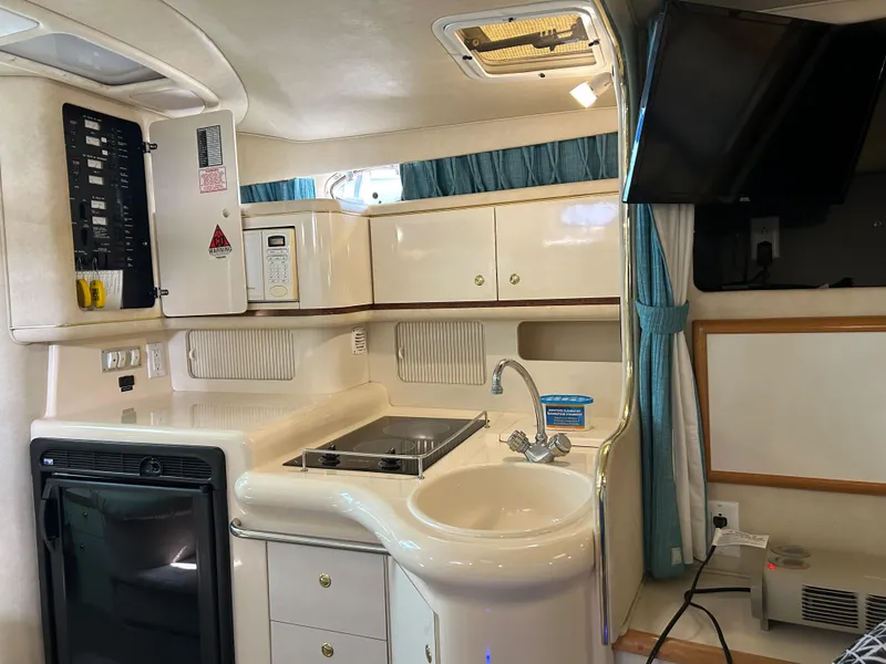 Slide: The Image of Sea Ray Sundancer 330 1997 - 8