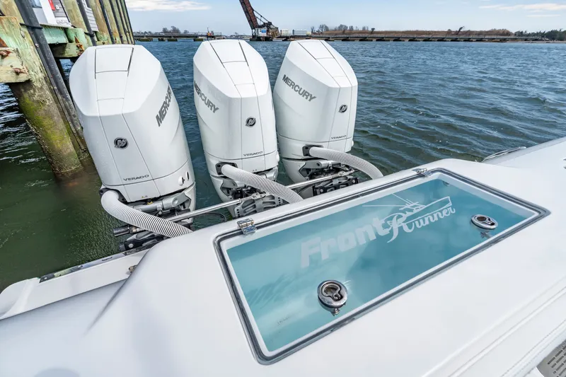 Slide: The Image of Front Runner 39 Center Console 2026 with three Mercury Verado engines. - 23