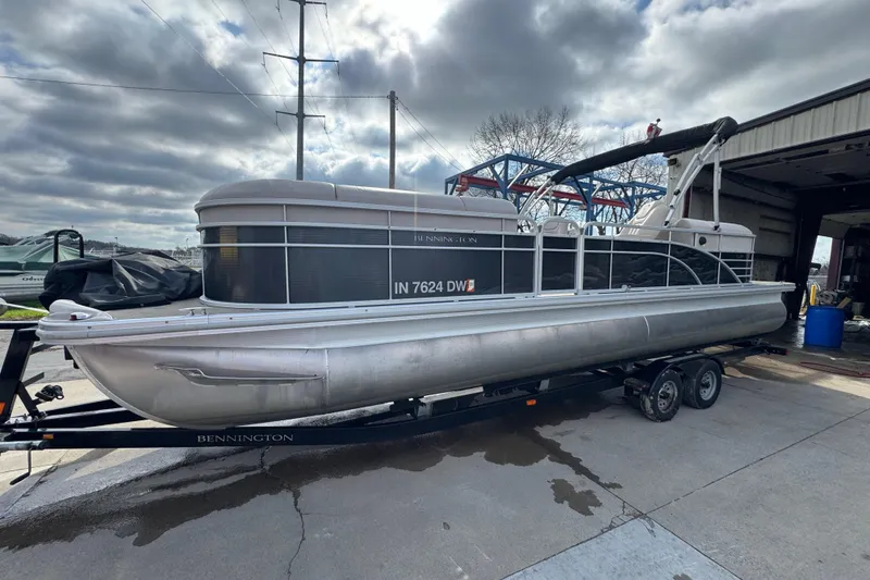 The Image of Bennington 2550GSRB 2014 - undefined