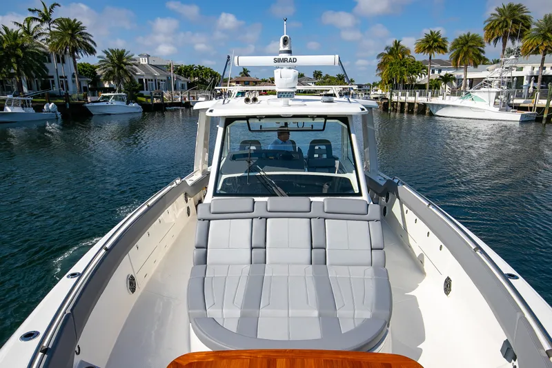 Slide: The Image of Boston Whaler 420 Outrage 2024 - 74