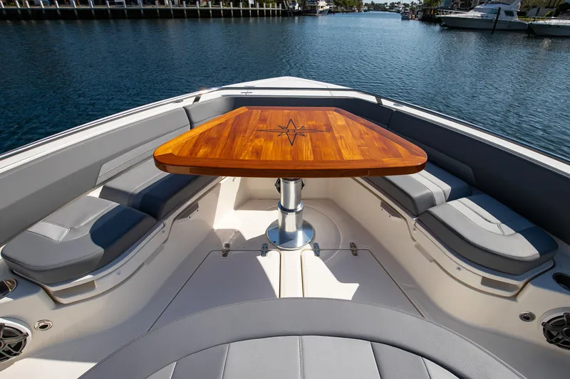 Slide: The Image of Boston Whaler 420 Outrage 2024 - 78