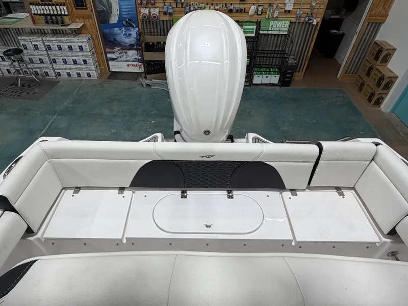 Slide: The Image of Tidewater 232 LXF 2026 - 6