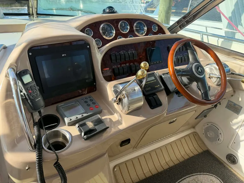 Slide: The Image of Sea Ray 360 Sundancer 2002 - 14