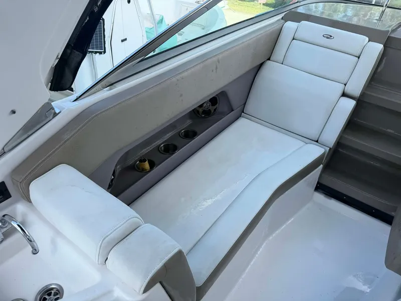 Slide: The Image of Regal 28 Express 2016 - 8