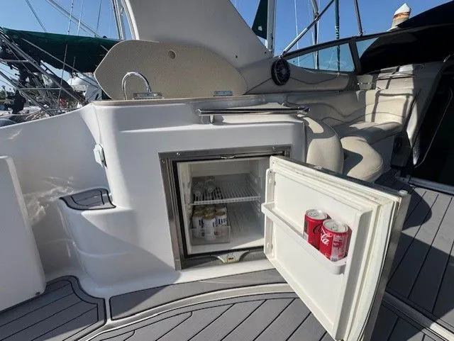 Slide: The Image of Larson Cabrio 370 2006 - 15