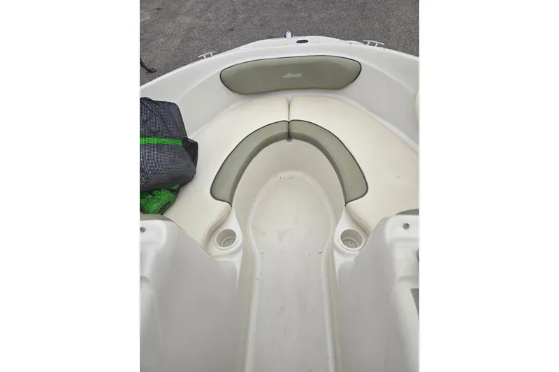Slide: The Image of Bow seating area of a 2005 Sea Ray 200 Bow Rider boat. - 4
