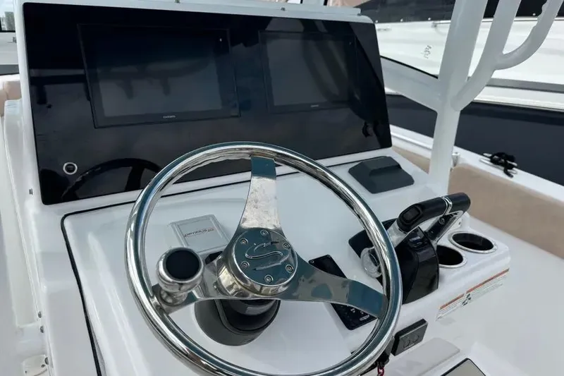 Slide: The Image of 2020 Sportsman Open 252 Center Console 7 - 7