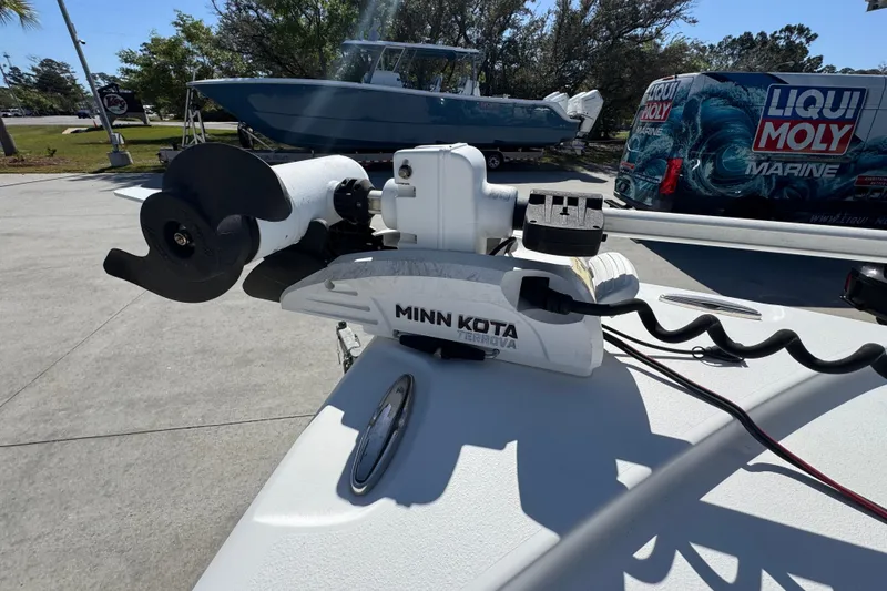 Slide: The Image of Minn Kota Terrova trolling motor on 2019 Sea Hunt BX 22 BR boat. - 19