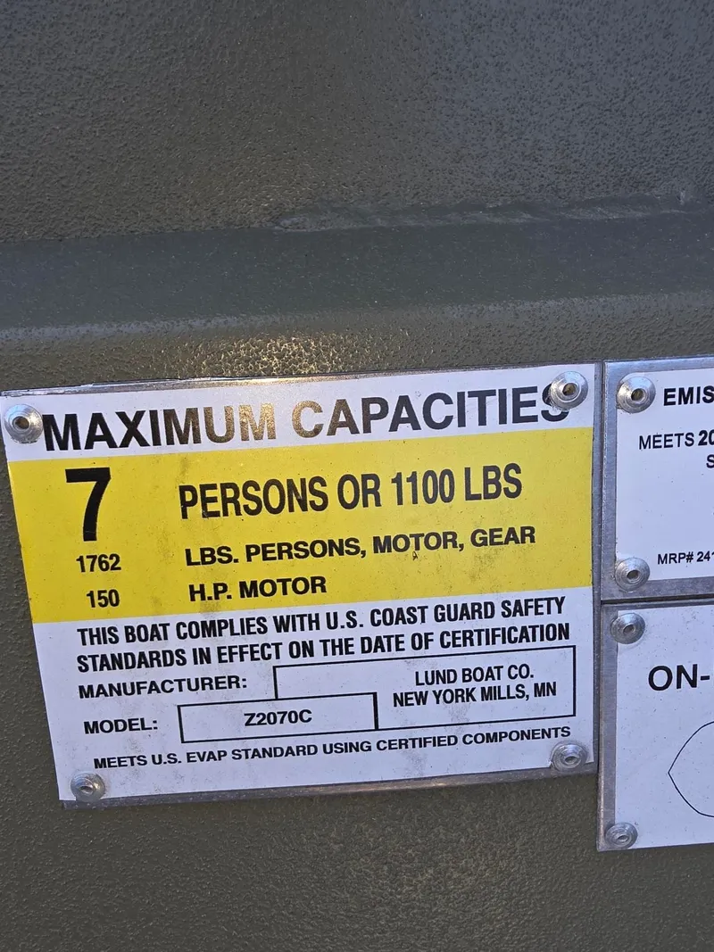 Slide: The Image of Lund Predator 2070 CC 2024 - 14