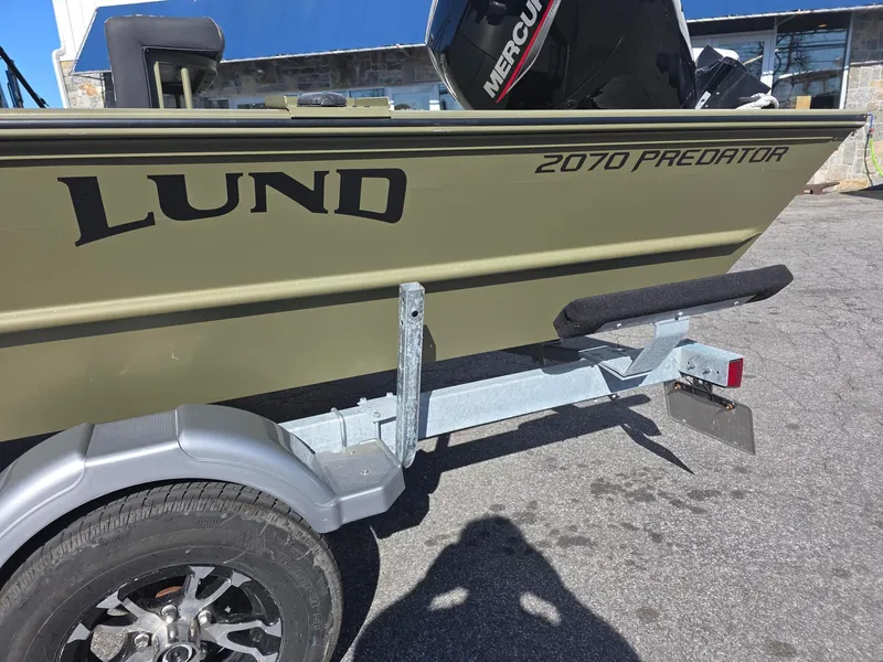 Slide: The Image of Lund Predator 2070 CC 2024 - 2