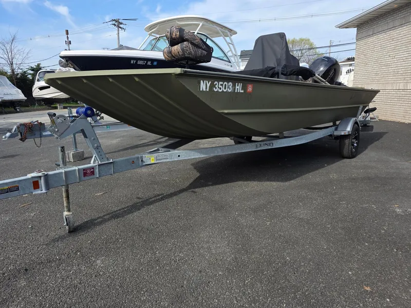 Slide: The Image of Lund Predator 2070 CC 2024 - 5