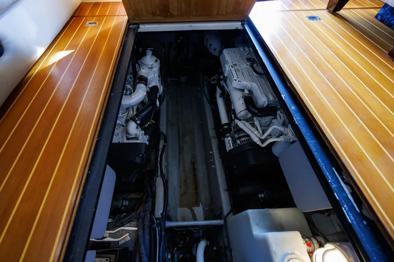 Slide: The Image of Engine compartment of a 2010 Meridian 391 Sedan with wooden flooring panels. - 44