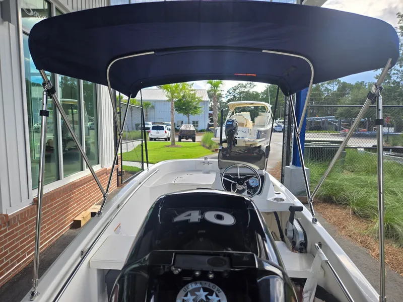 Slide: The Image of Boston Whaler 130 Super Sport 2027 - 3