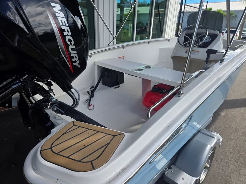 Slide: The Image of Boston Whaler 130 Super Sport 2027 - 4