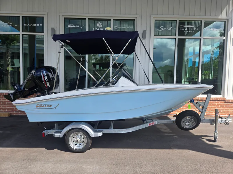 The Image of Boston Whaler 130 Super Sport 2027 - 0