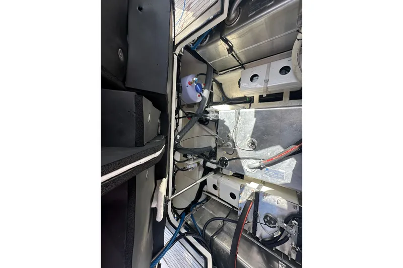 Slide: The Image of Interior view of Schaefer 400 Sport 2022 engine compartment. - 10