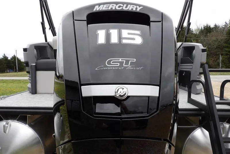Slide: The Image of Mercury 115 outboard engine on 2026 Sylvan R-20 CLZ DH boat, featuring Command Thrust technology. - 5