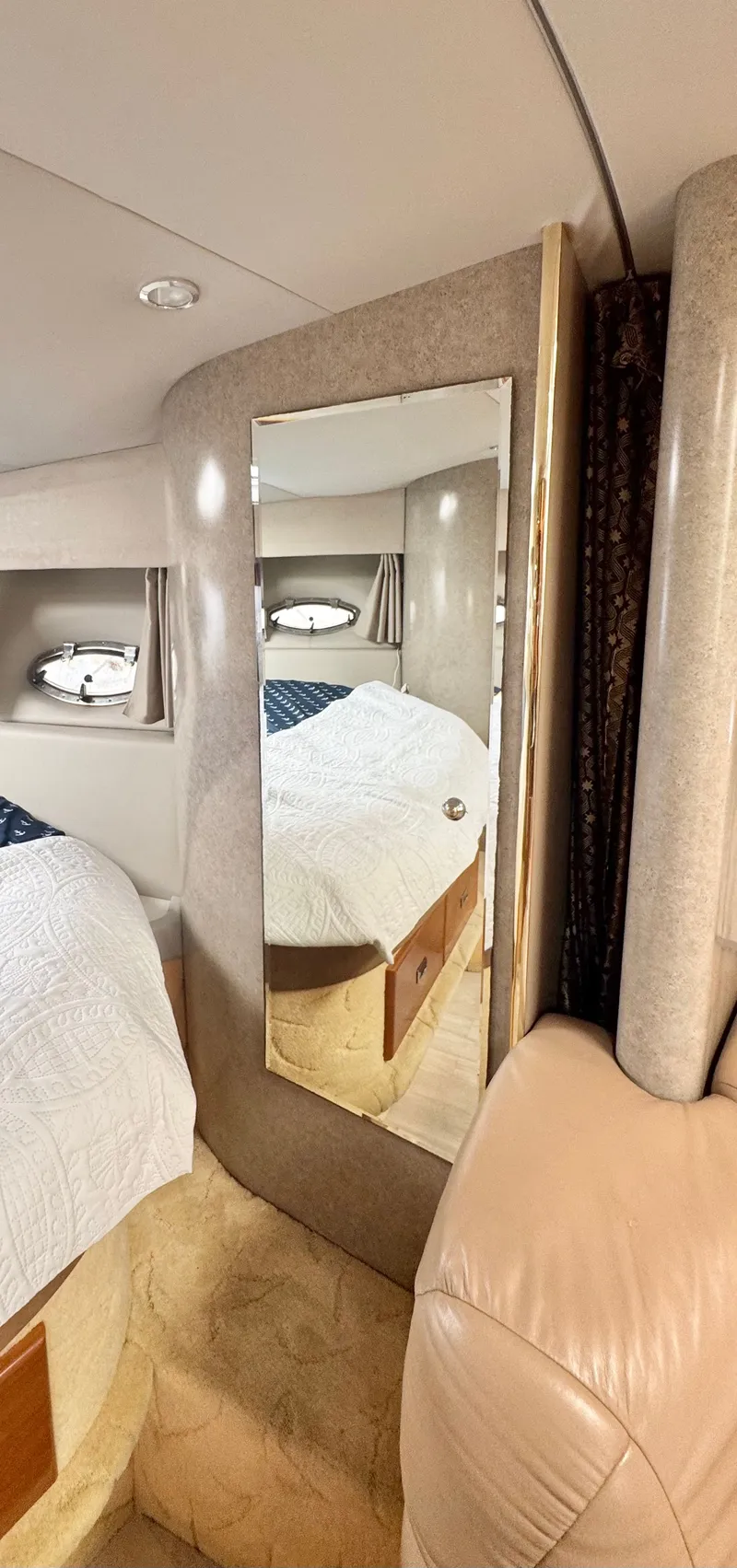 Slide: The Image of Interior of 2004 Formula 37 Performance Cruiser with mirror and bed. - 34