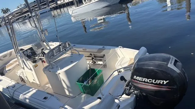 Slide: The Image of Pioneer 197 Sportfish 2015 - 3