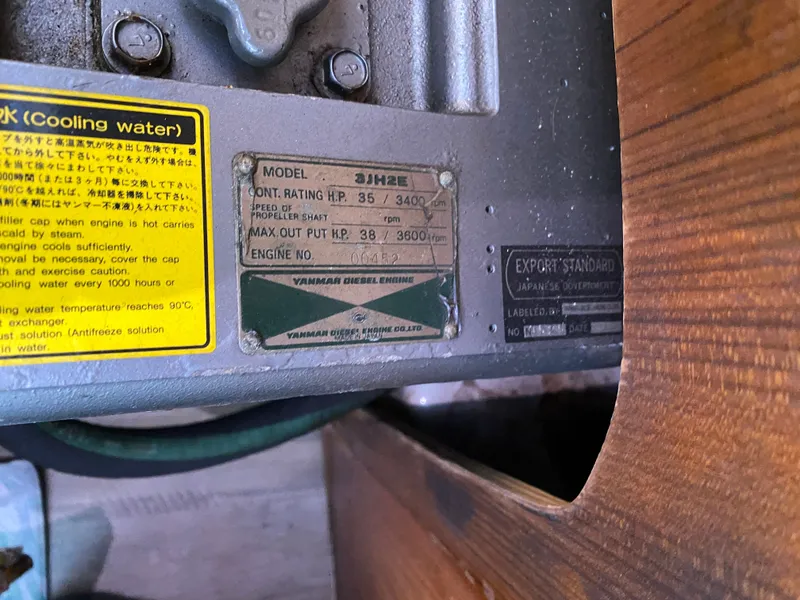 Slide: The Image of Catalina 36 1993 - 27