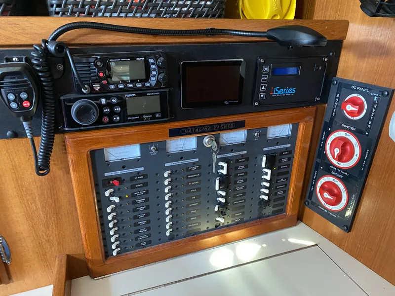 Slide: The Image of Catalina 36 1993 - 28