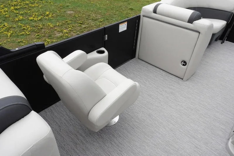 Slide: The Image of 2026 Sylvan 8522 LZ boat interior with plush seating and modern design. - 18