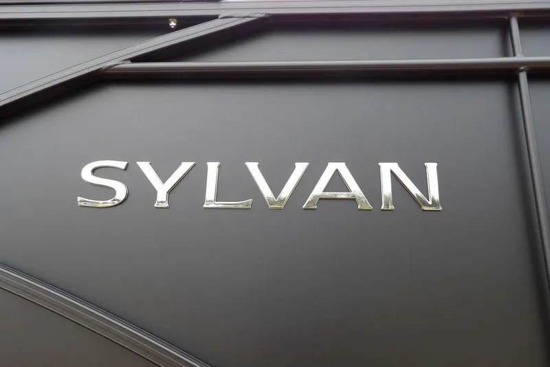 Slide: The Image of Sylvan logo on 2026 Sylvan 8522 LZ model, metallic finish. - 37