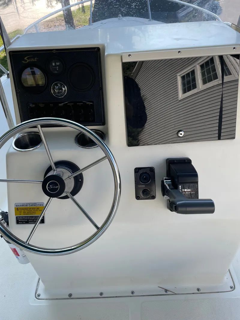 Slide: The Image of Scout 175 Sportfish 2000 - 8