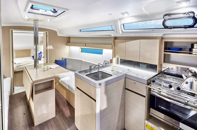 Slide: The Image of Beneteau Oceanis 34.1 2026 - 12