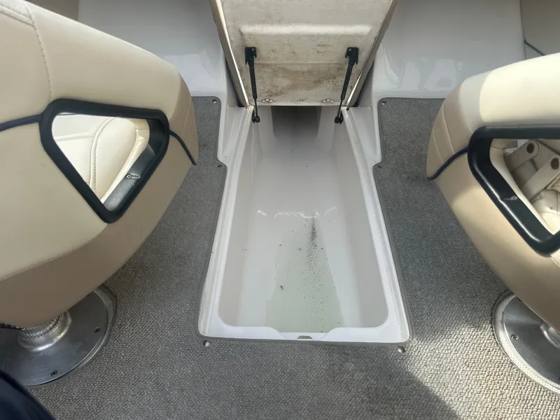 Slide: The Image of Campion Allante 545i 2007 - 24