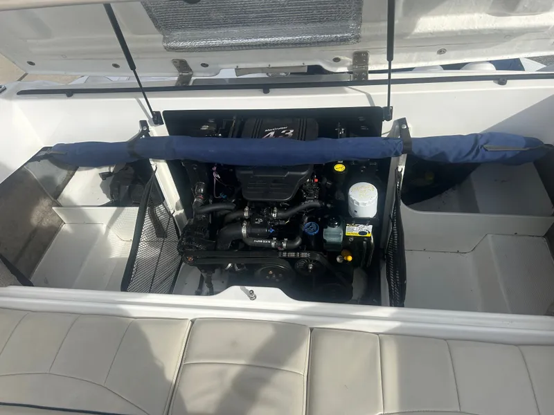 Slide: The Image of Campion Allante 545i 2007 - 27