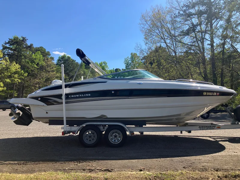 Slide: The Image of Crownline Boats 240 EX 2005 - 4