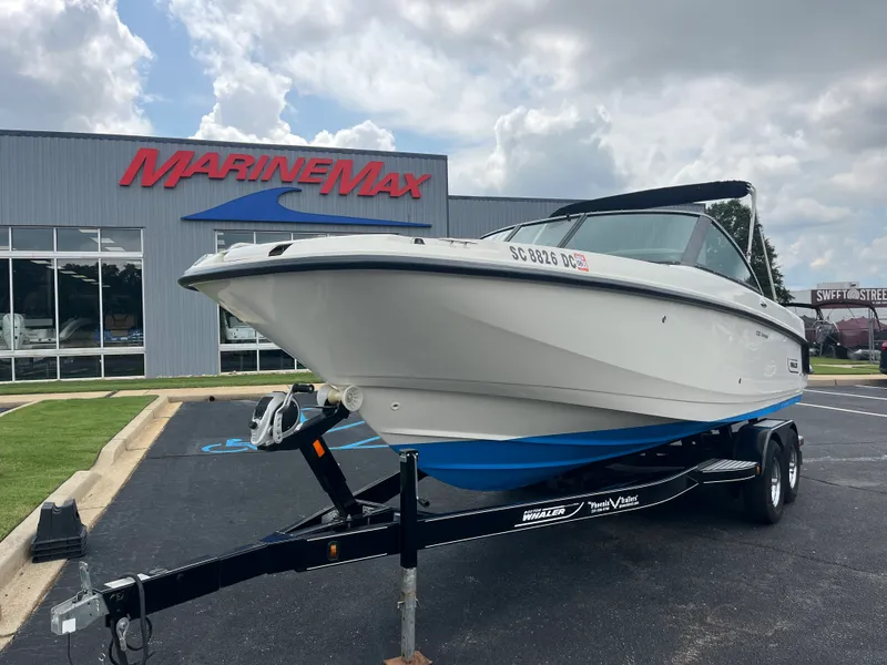 Slide: The Image of Boston Whaler 230 VANTAGE 2013 - 1