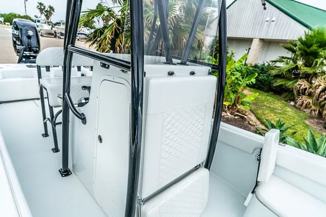 Slide: The Image of Andros 26 Tarpon 2021 - 10