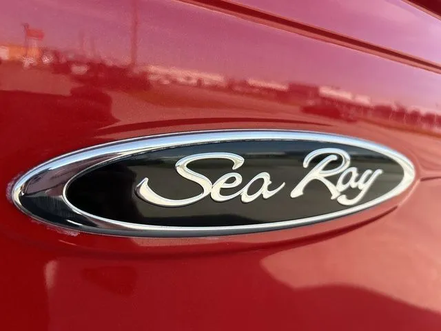 Slide: The Image of Sea Ray SLX 230 2019 - 5