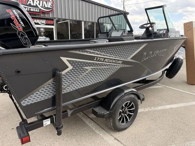 Slide: The Image of Lund 1775 Adventure Sport 2026 - 3