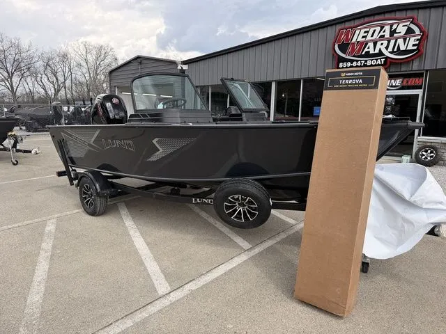 Slide: The Image of Lund 1775 Adventure Sport 2026 - 8