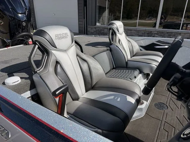 Slide: The Image of Skeeter FXR21 PRO 2024 - 7