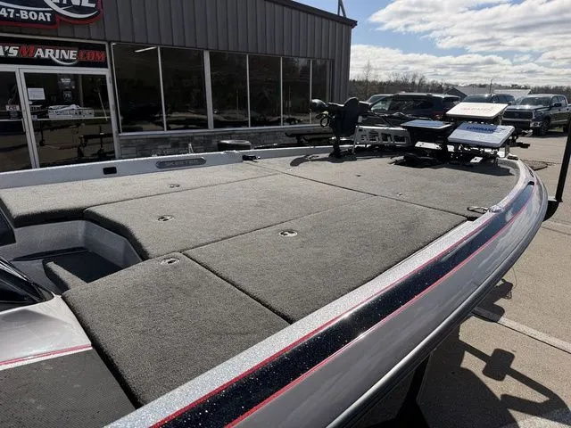 Slide: The Image of Skeeter FXR21 PRO 2024 - 8