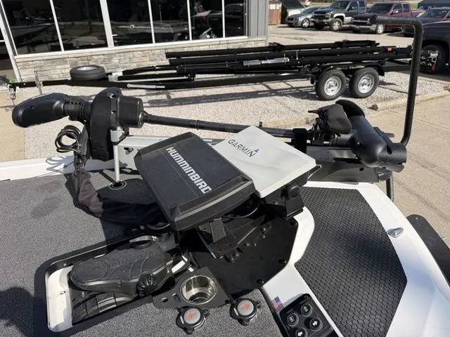 Slide: The Image of Ikon LX21 2024 - 10