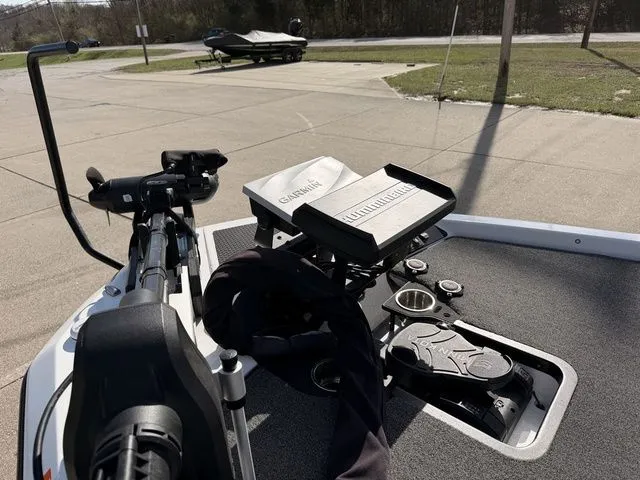 Slide: The Image of Ikon LX21 2024 - 12