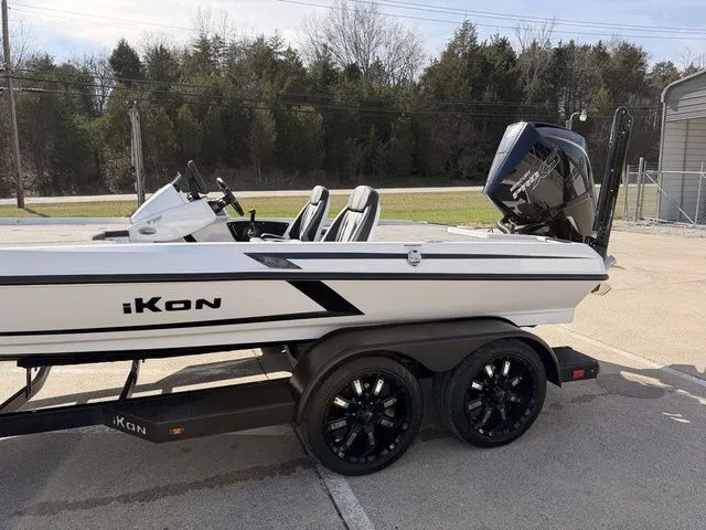 Slide: The Image of Ikon LX21 2024 - 15