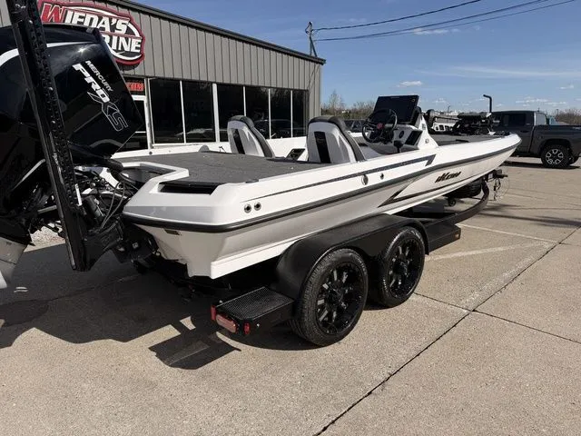 Slide: The Image of Ikon LX21 2024 - 4